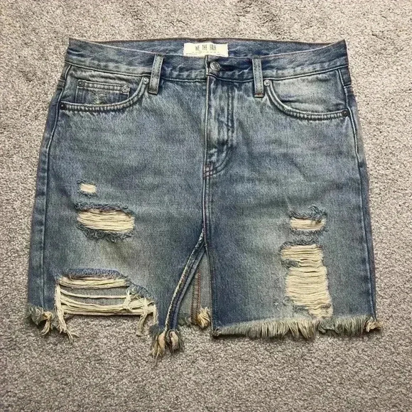 We The Free Denim Skirt Sz 26 Relaxed Destroyed Denim Skirt Front Slit - Picture 1 of 8